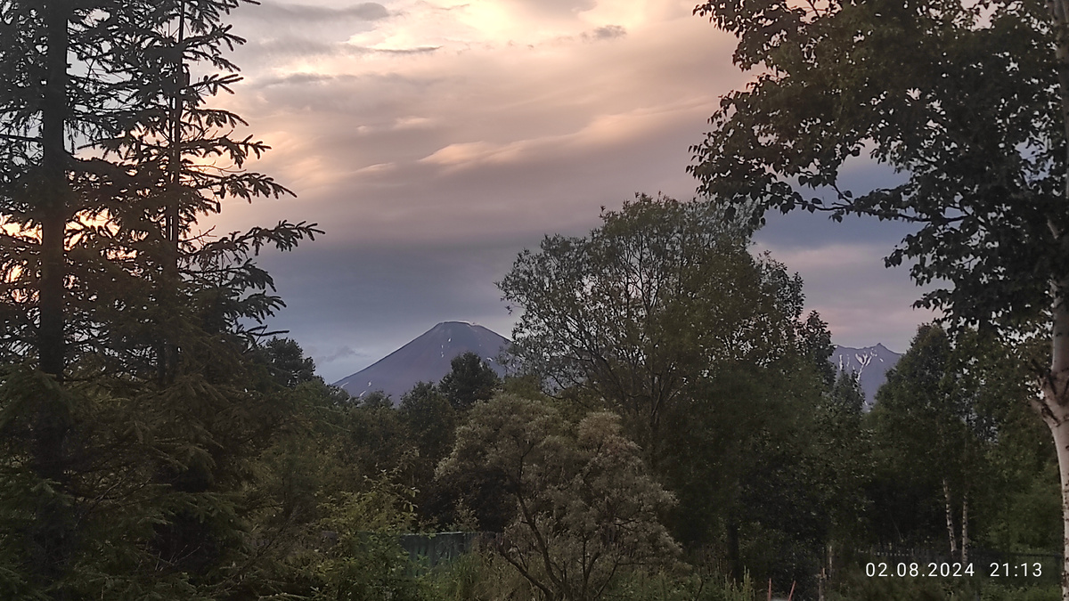 И у меня кусочек вулкана виден!