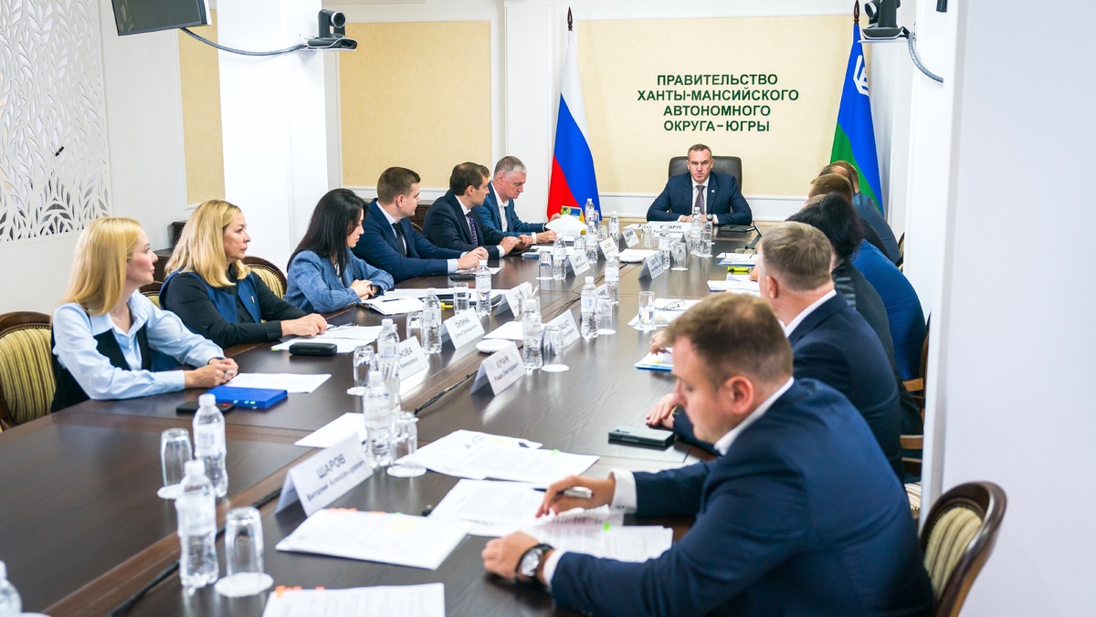    В Югре состоялось первое заседание обновлённого Градостроительного совета