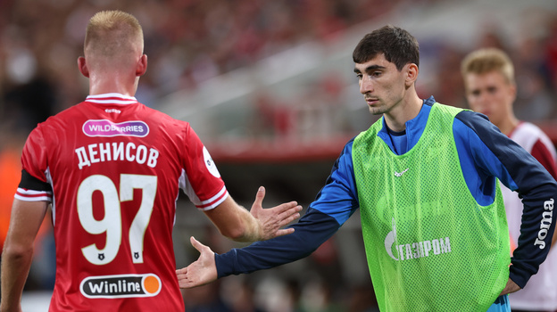    Даниил Денисов и Зелимхан Бакаев.Александр Федоров