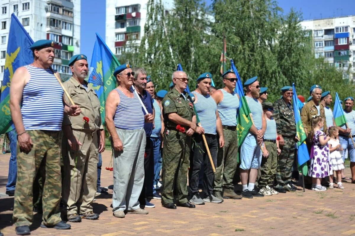    В Майкопе отметили День воздушно-десантных войск