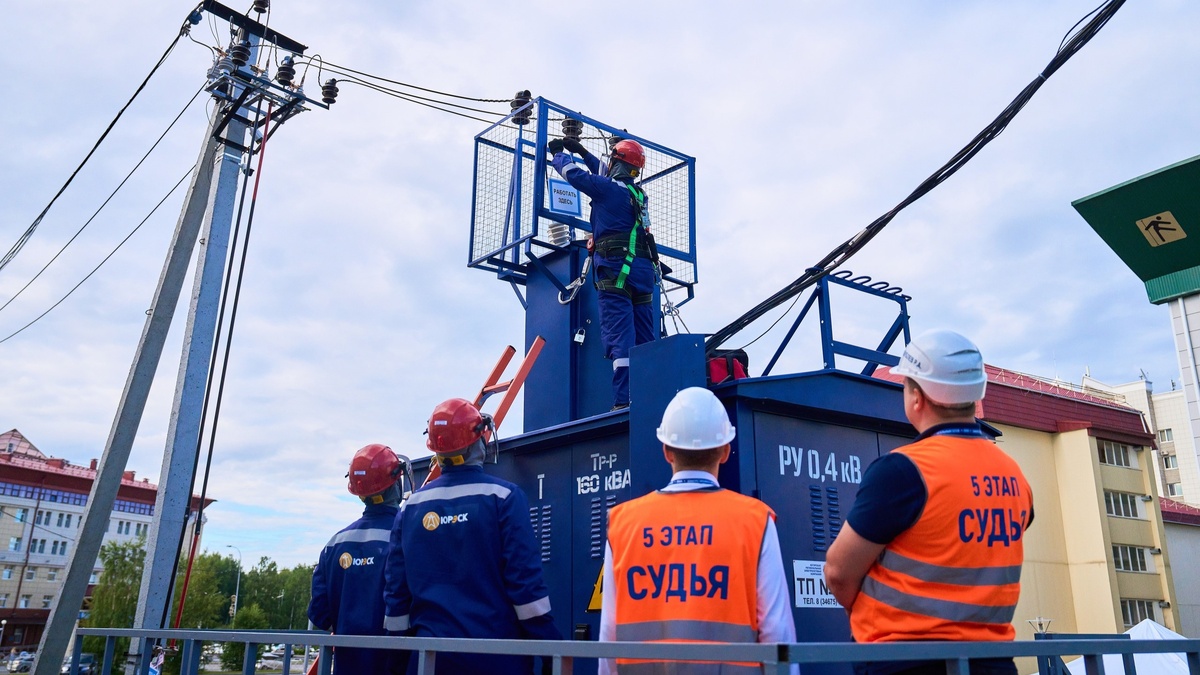    В Югре определились победители конкурса электромонтёров Урала