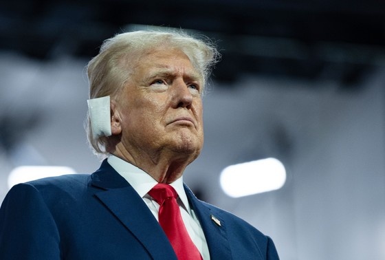    Дональд Трамп