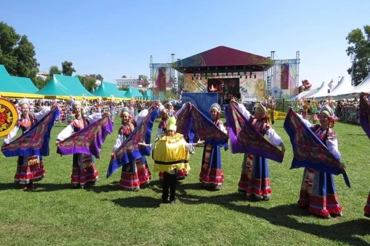     Спасская ярмарка традиционно проходит в Елабуге.