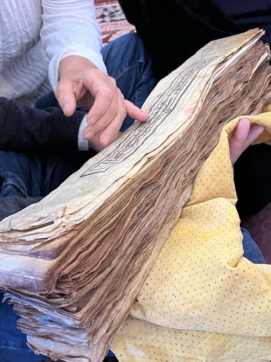 Вот так выглядят древние тибетские тексты