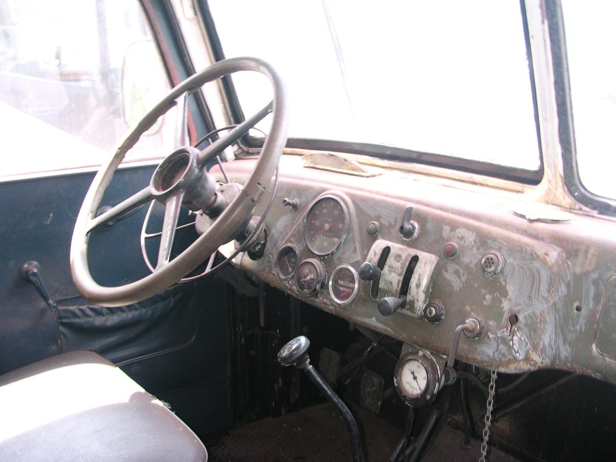 Кабина IFA-G5. Источник фото: commons.m.wikimedia.org