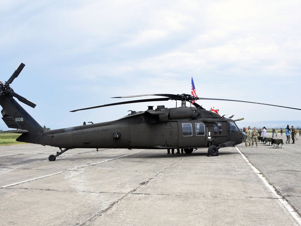    Американский военный вертолет Sikorsky UH-60 Black Hawk© Sputnik / Денис Асланов