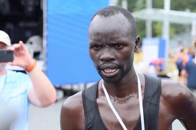    Джон Ротич Митей. Фото: серии забегов "Сибирский международный марафон" Siberian International Marathon 