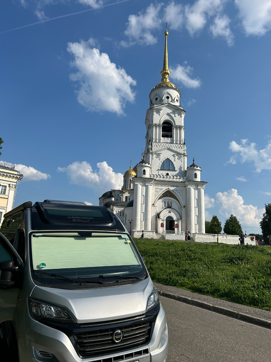 Может быть, кто-нибудь сможет угадать, какой город на фото?