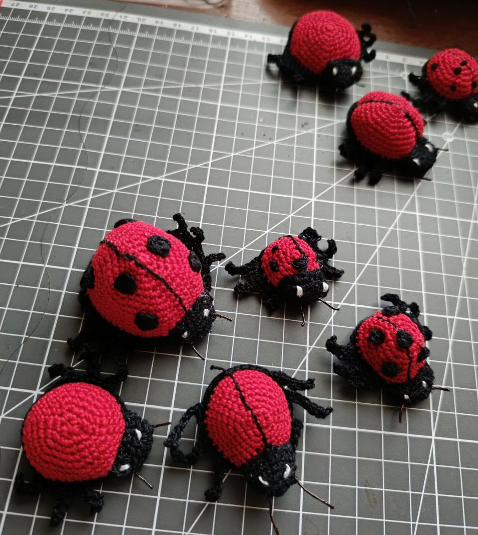 в процессе вязания 