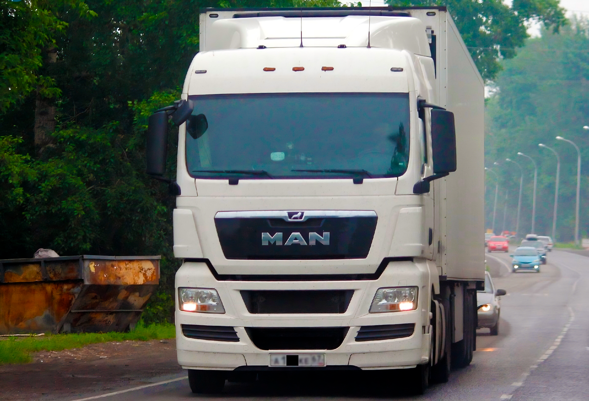 Источник: Яндекс картинки. Фура закрыла цифру на гос. номере 