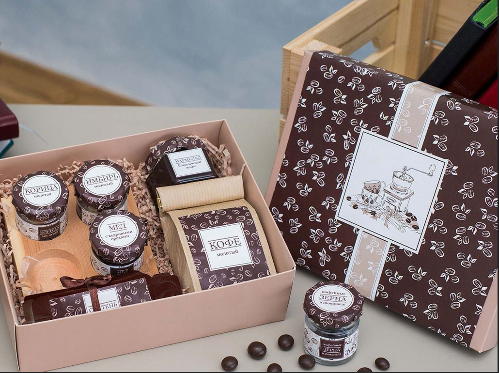 Здесь можно разместить разнообразные сладости, чай, кофе и другие деликатесы