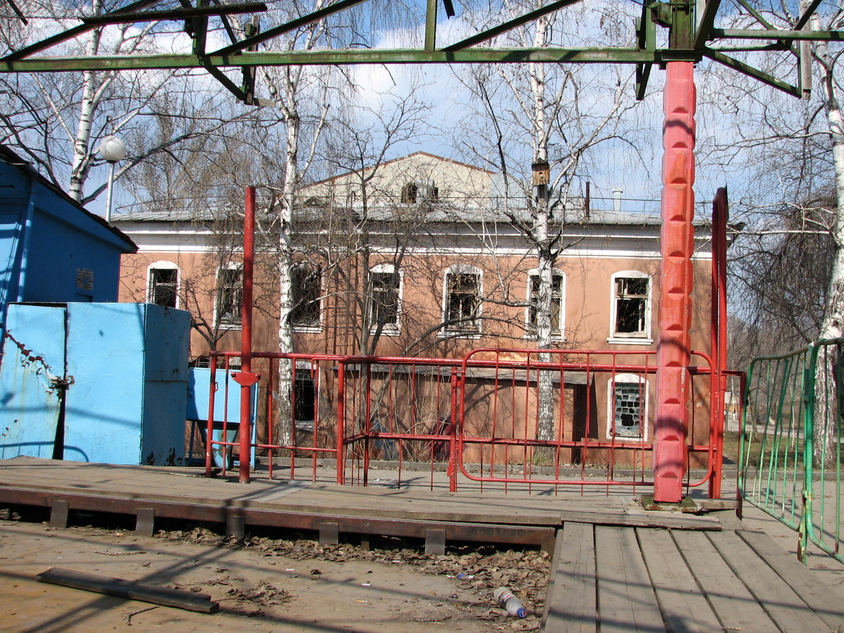 «Чайка» и заброшенные аттракционы в Струковском саду в 2006 году. Фото: Блокнот СамараЧайка в 2006 году. Фото: Блокнот Самара 