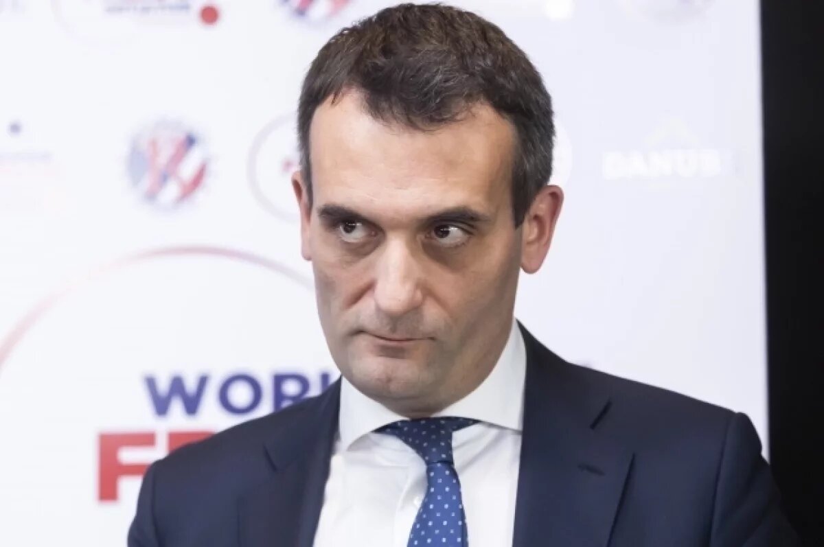    Французский политик Филиппо призвал прекратить поддержку Украины