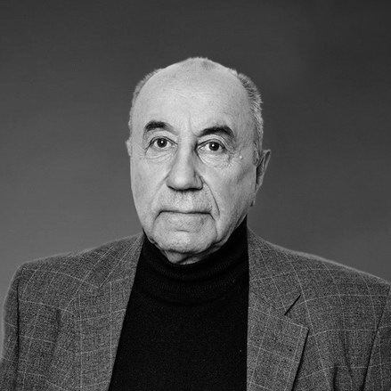    Умер актер фильма «12» и сериала «Кухня» Вячеслав Гилинов