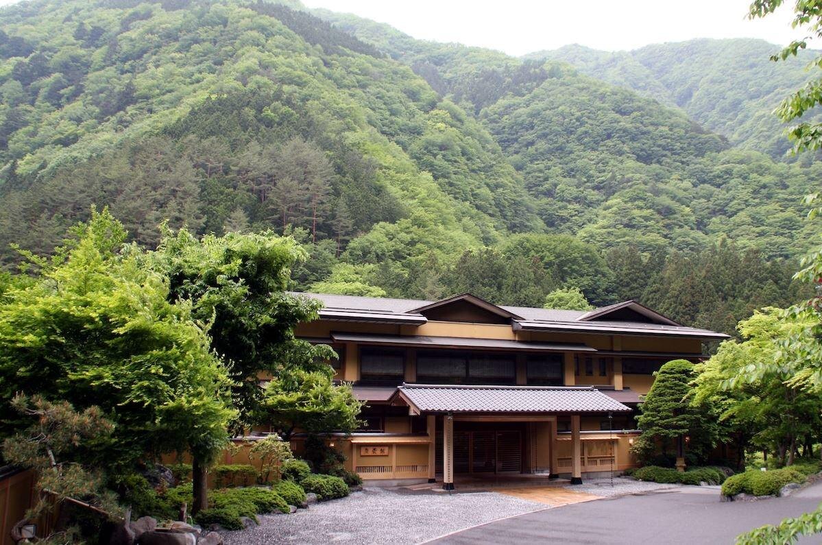 Nishiyama Onsen Keiunkan - Отель.