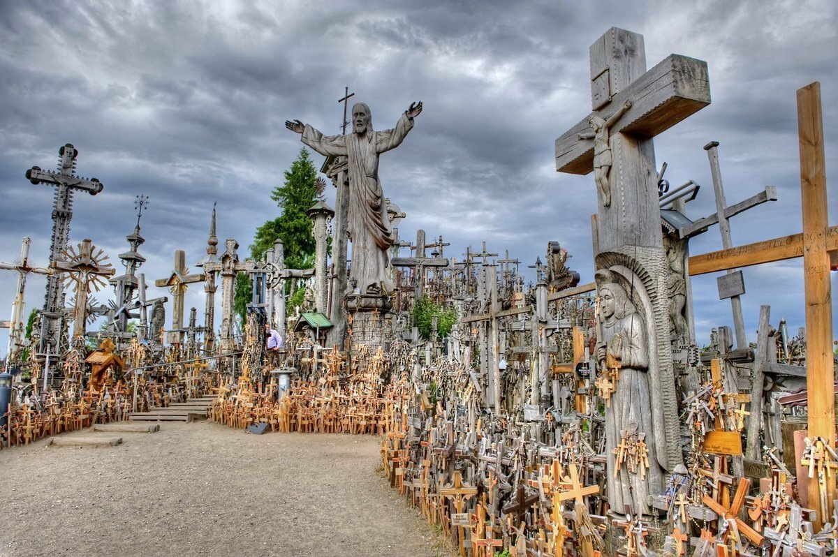 https://bangkokbook.ru/zametki/gora-krestov-v-shaulyae-86-foto.html