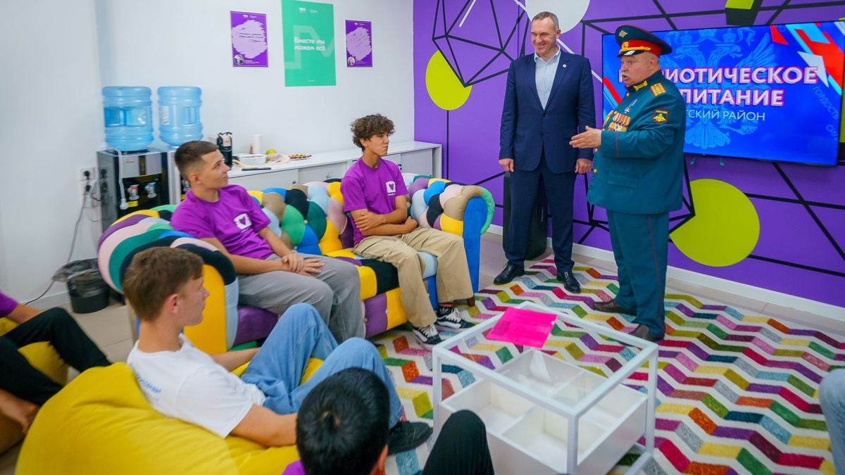    Руслан Кухарук посетил «Добро.Центр» в Лянторе