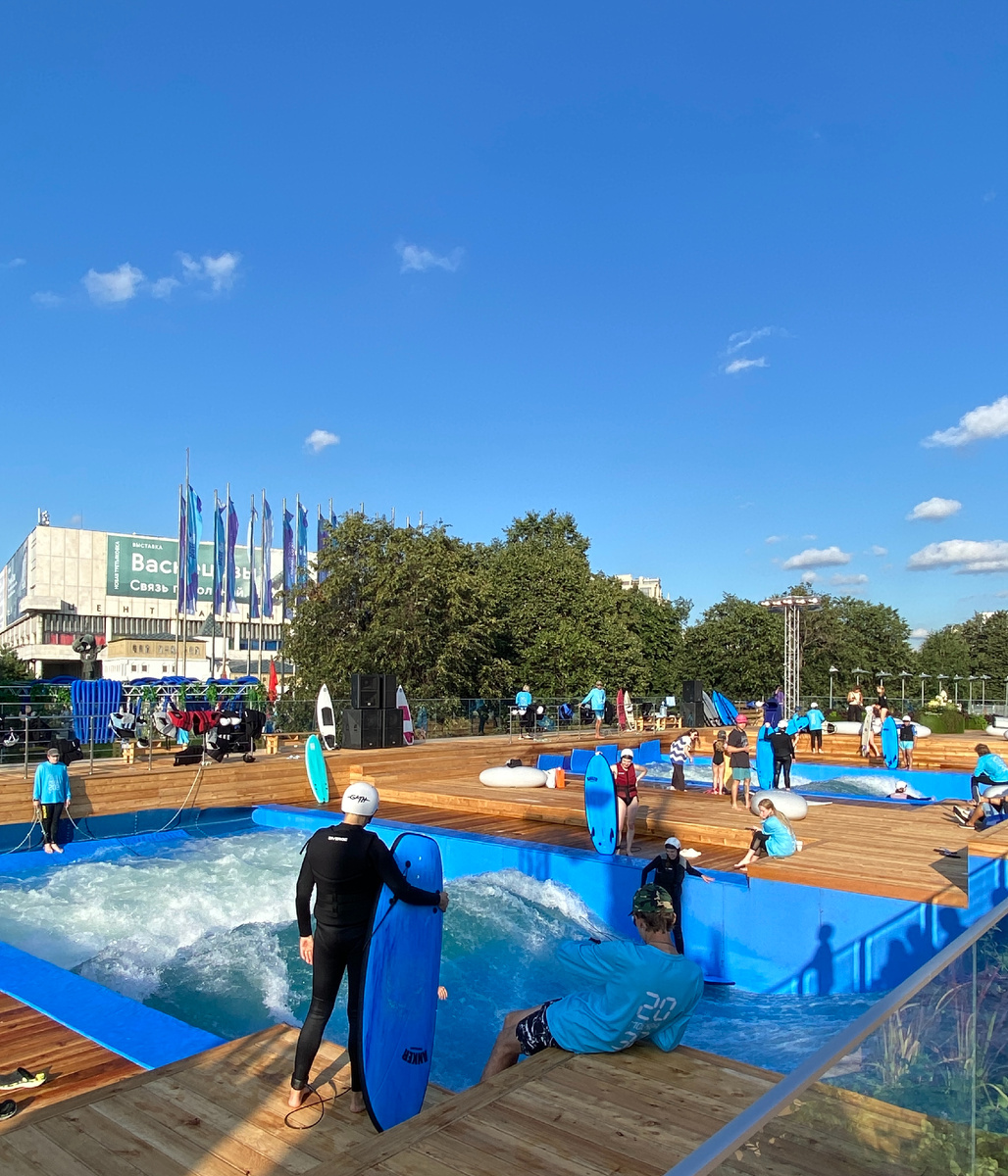 записываться  нужно заранее на сайте фестиваля