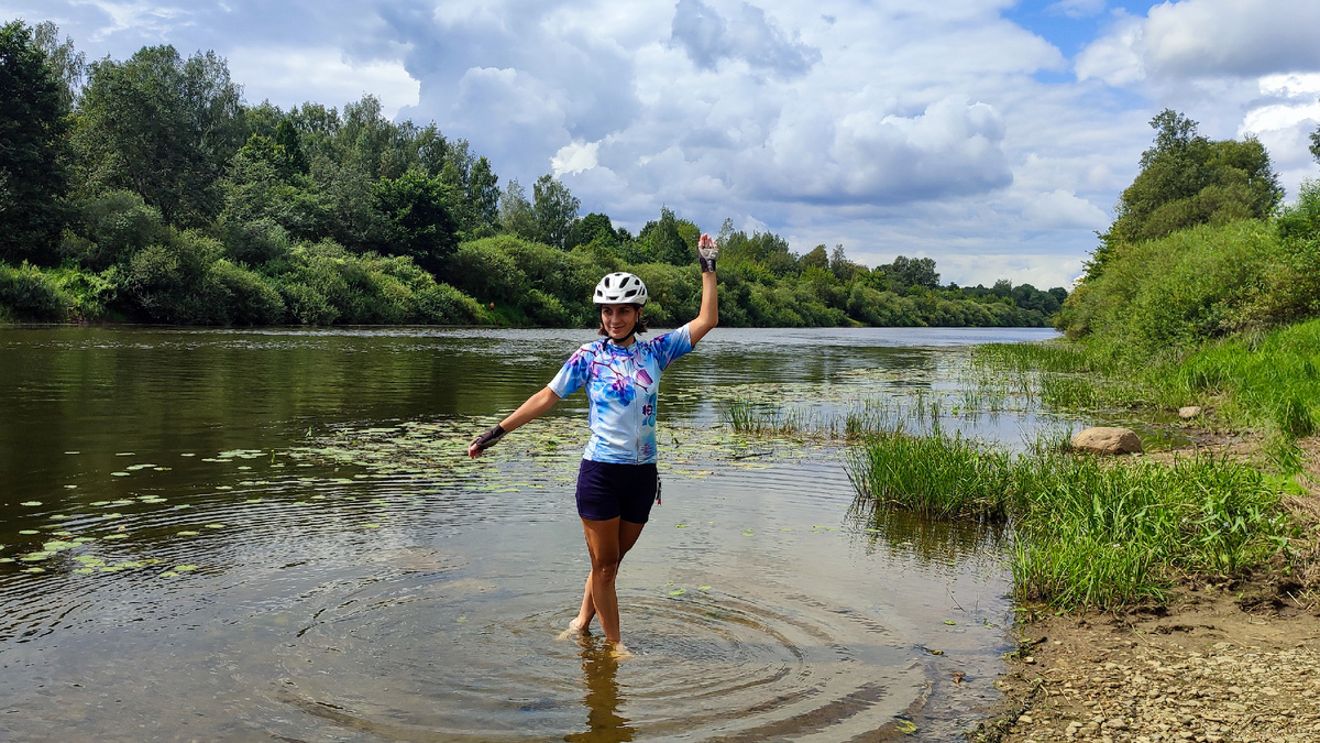 Фотосессия в водах Днепра. Фото Оли. Листайте галерею