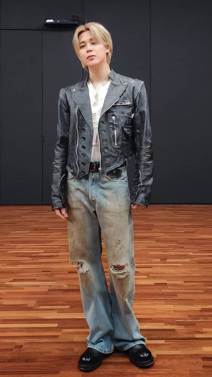 Не могу больше сам стирать себе джинсы ... ты согласна?