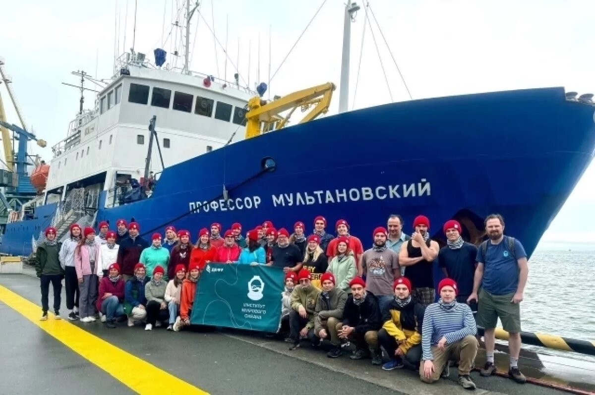    На Камчатке «Плавучий университет» отправился в морскую экспедицию