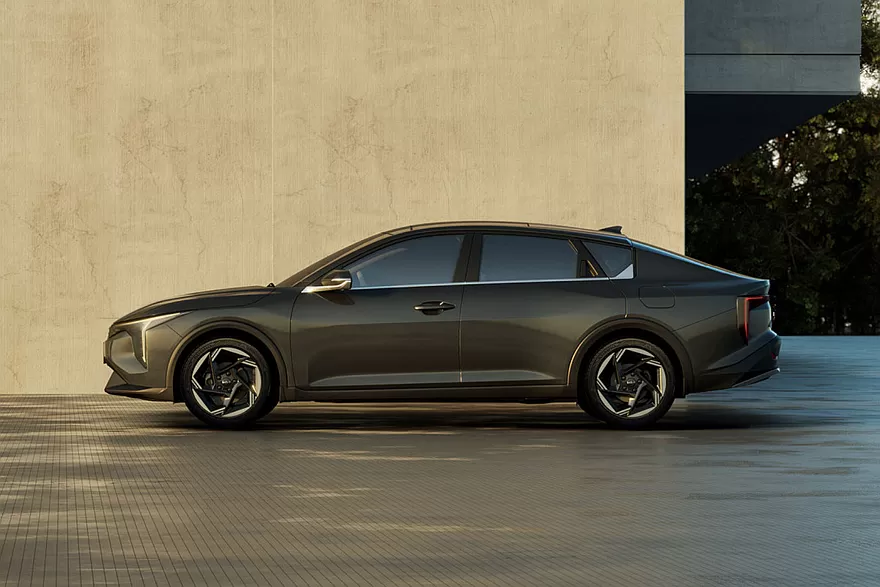 Стандартный седан Kia K4 
