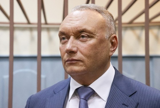    Дмитрий Савельев