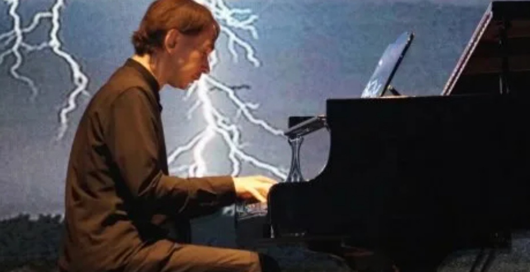 Павел Кушнир - пианист и политический заключëнный.. 