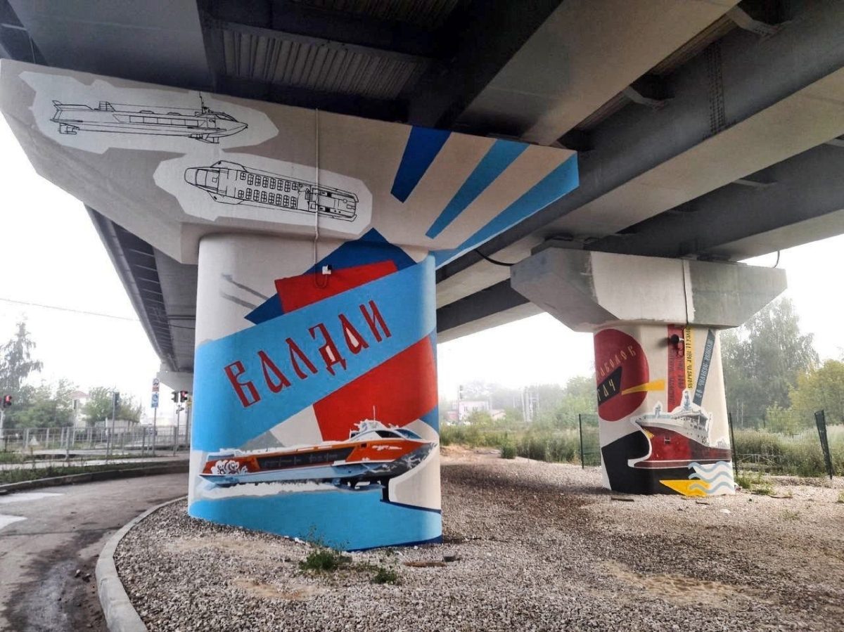    Кто автор арт-объектов - неизвестно