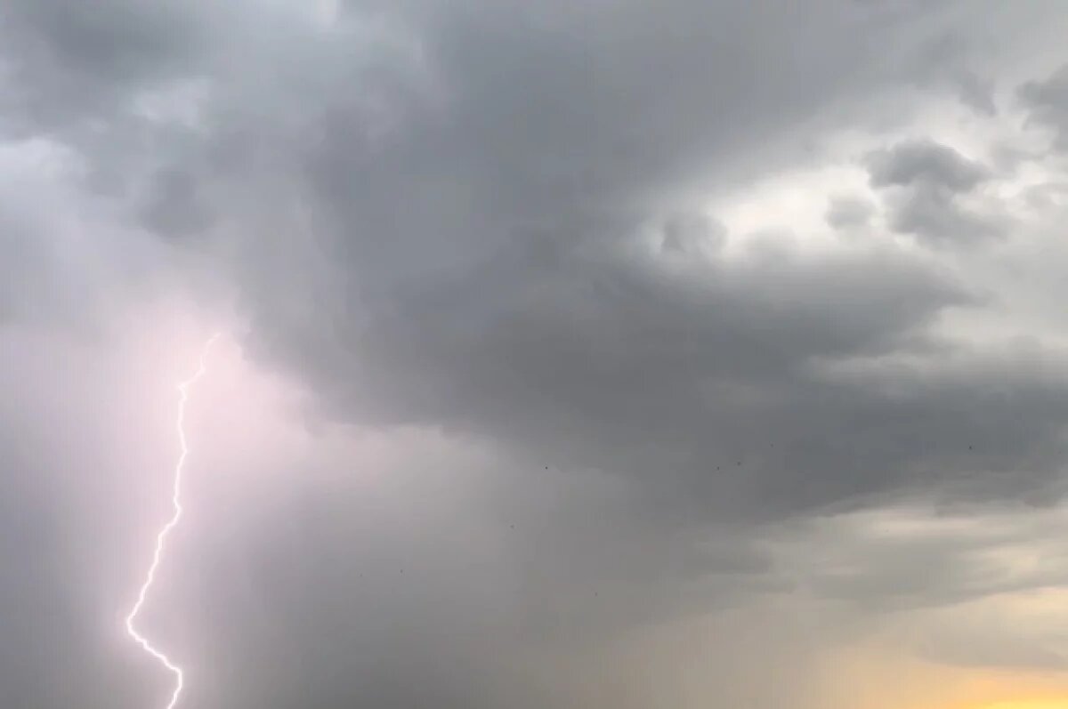    В Ростовской области из-за ливней МЧС объявило штормовое предупреждение