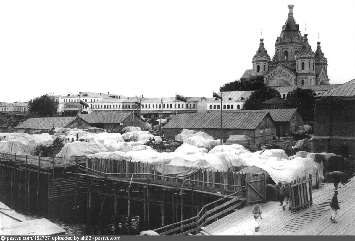 Петербургская пристань, 1895 – 1900