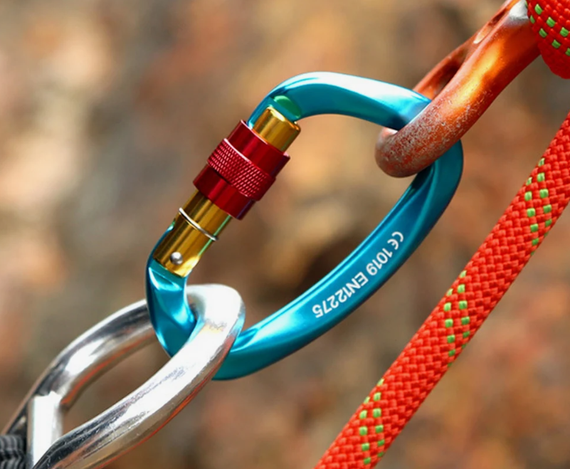 Настройте эффективную работу своих каналов продаж вместе с Дмитрием Соболевым