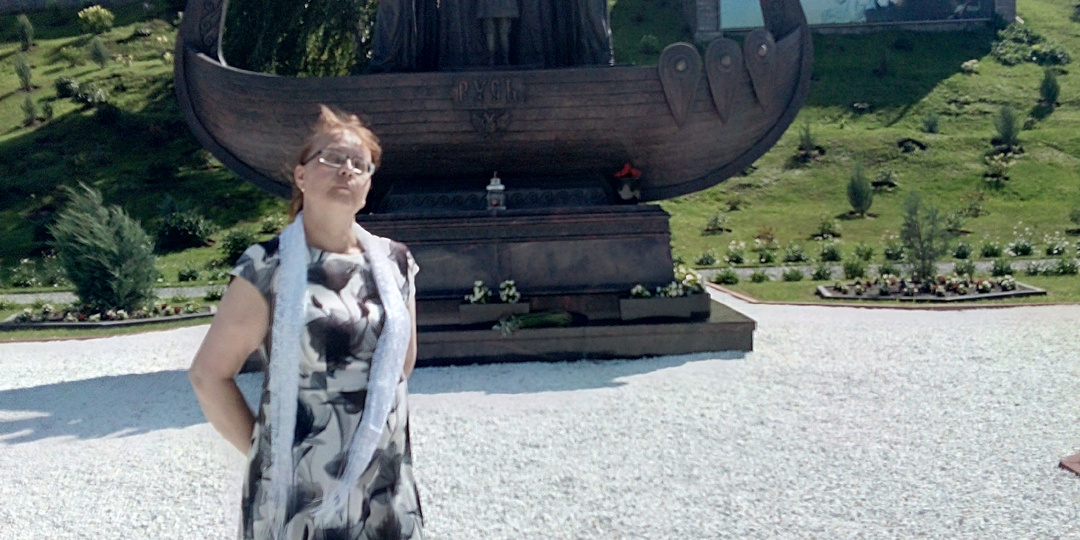 А вы уступаете свои места в поезде, если это удобно вашим попутчикам, но неудобно вам?