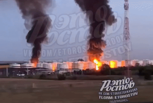    Столбы чёрного дыма горящей нефтебазы видно за много километров. Видео: ТГ-канал "Это Ростов"