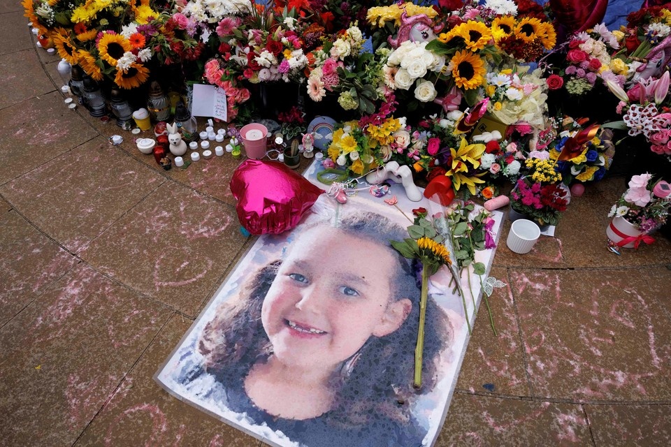    От рук нападавшего погибли три девочки REUTERS