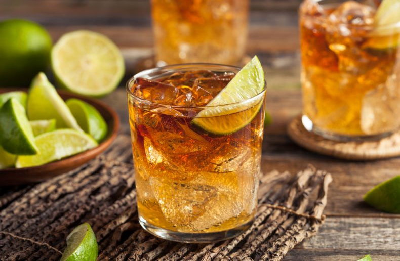 Ром, изначально называвшийся "барбадосская вода