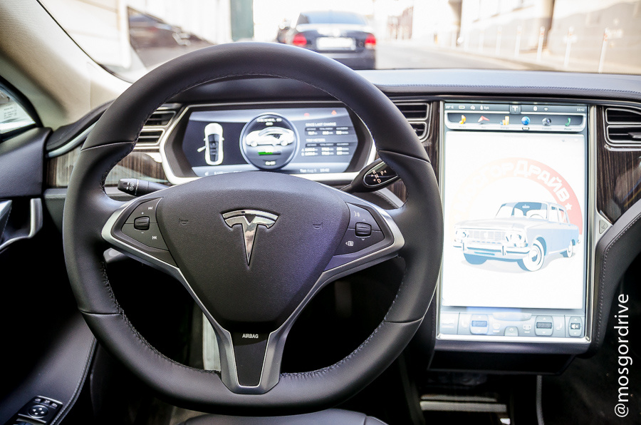 Автопилот Tesla