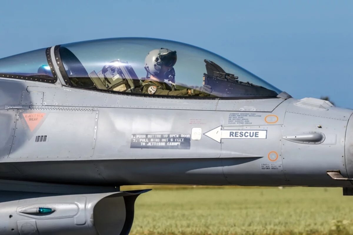    NYT: Украина будет использовать только десять F-16 из-за нехватки пилотов