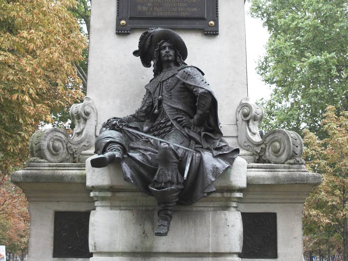 Д'Артаньян на памятнике Александру Дюма. Париж, Place du Général Catroux, бульвар Malesherbes. Воздвигнут в 1883. Автор памятника Гюстав Доре
