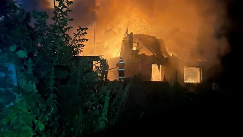     Пожар в Бийске ГУ МЧС по Алтайскому краю