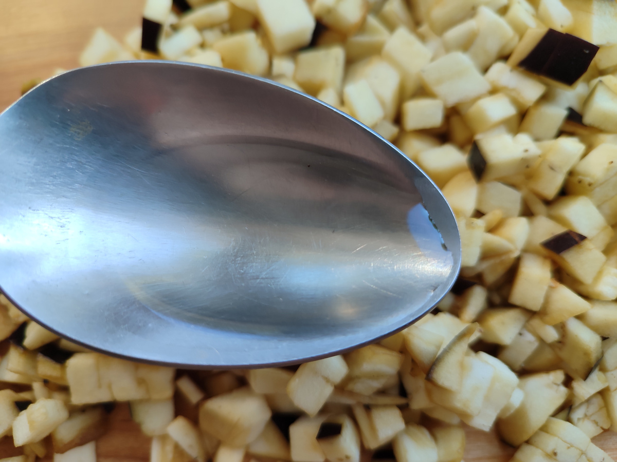 Сейчас можно и сдобрить чем-то душистым.