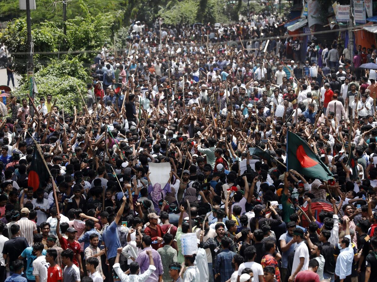    Антиправительственная демонстрация в Бангладеше© AP Photo / Rajib Dhar