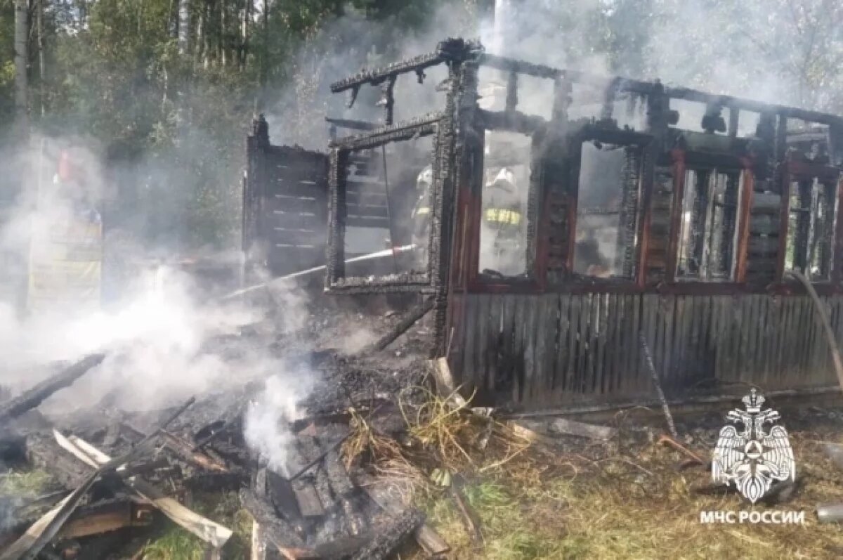    Дачный дом сгорел дотла в СНТ под Тверью