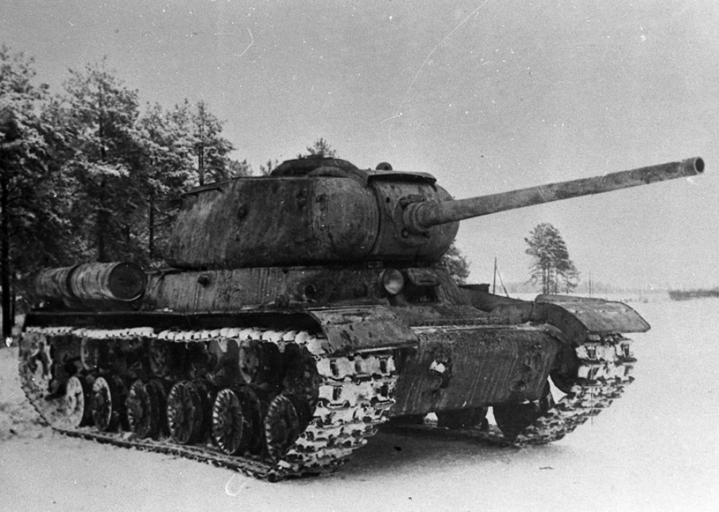 Танк ИС-1