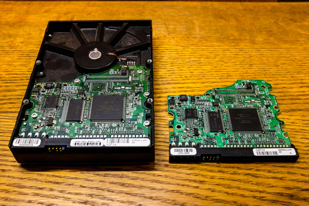 HDD с контроллером и контроллер отдельно