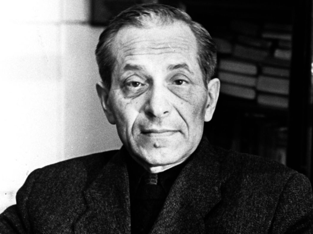 Михаил Михайлович Зощенко (09.08.1894-22.07.1958) – советский писатель, сатирик, драматург, переводчик.