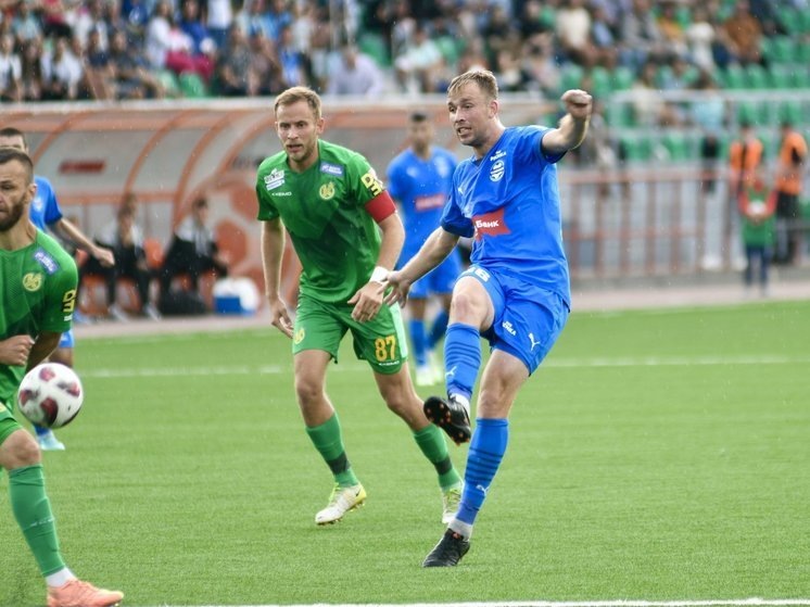     Фото: Роман Хатимов, пресс-служба ФК "Челябинск"