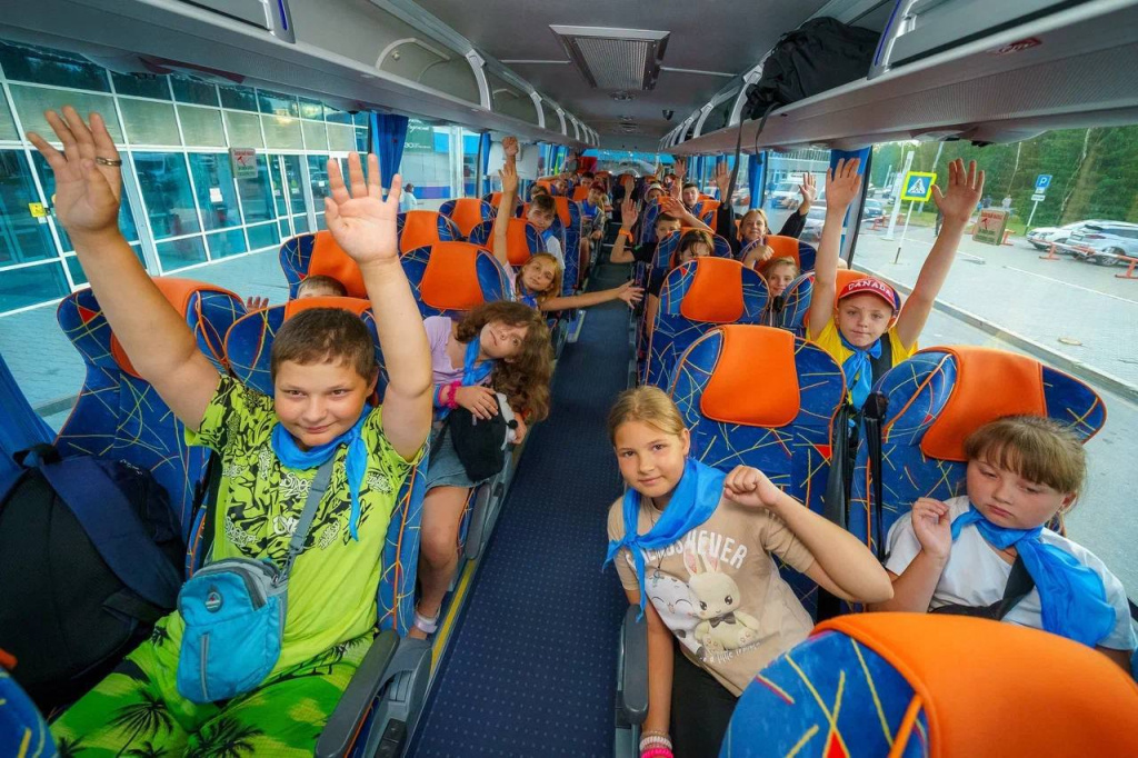    В Югре и Краснодарском крае отдохнут дети с Донбасса