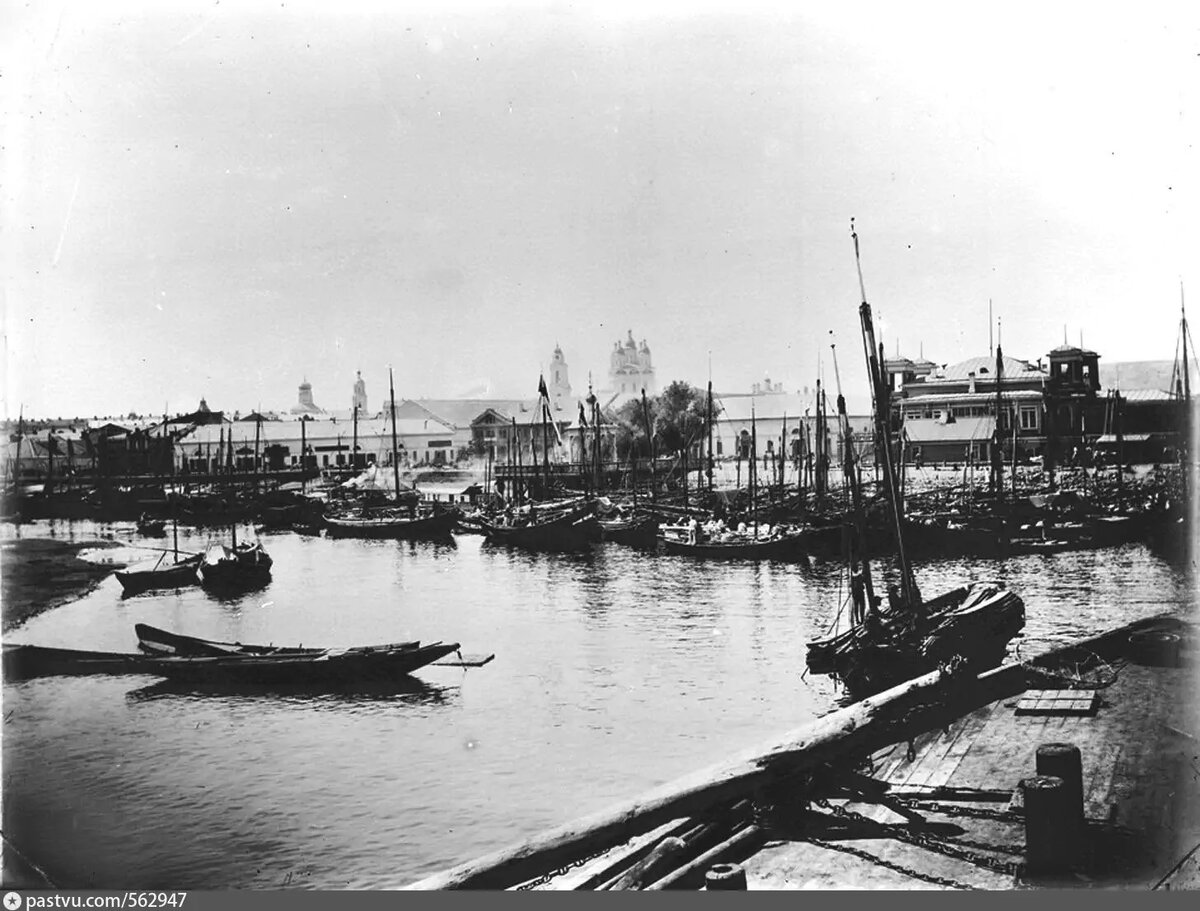 Рыбацкие суда на реке Кутуме, 1894