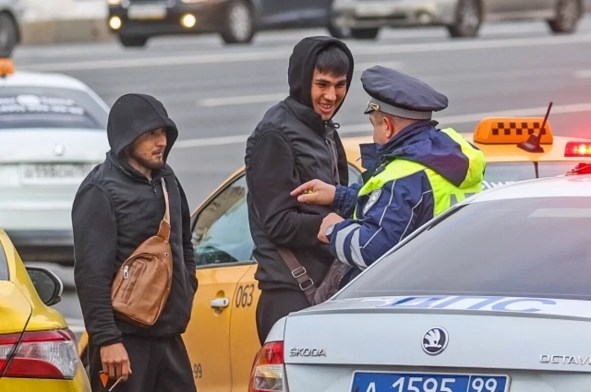    Полиция Петербурга начала наказывать шумных автолюбителей